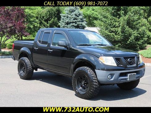 Used 2011 Nissan Frontier S AWD/4WD image 3
