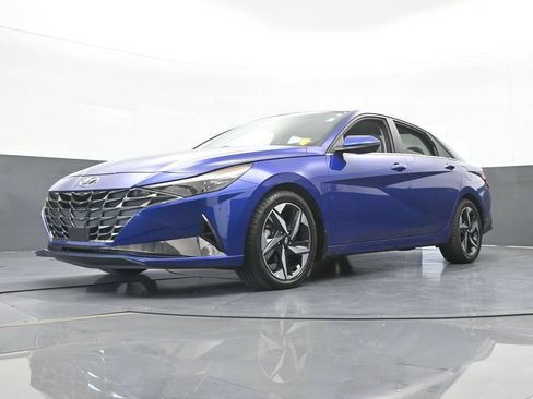 Used 2023 Hyundai Elantra Limited FWD image 55