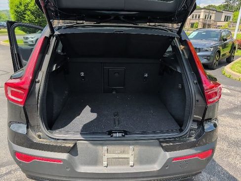 Used 2023 Volvo XC40 Recharge Plus AWD/4WD image 20