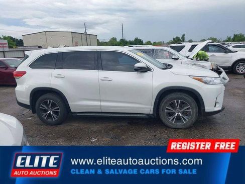 Used 2018 Toyota Highlander Plus image 26
