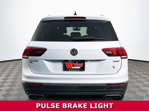 Used 2019 Volkswagen Tiguan SEL w/ 3rd Row Seat Package image 28