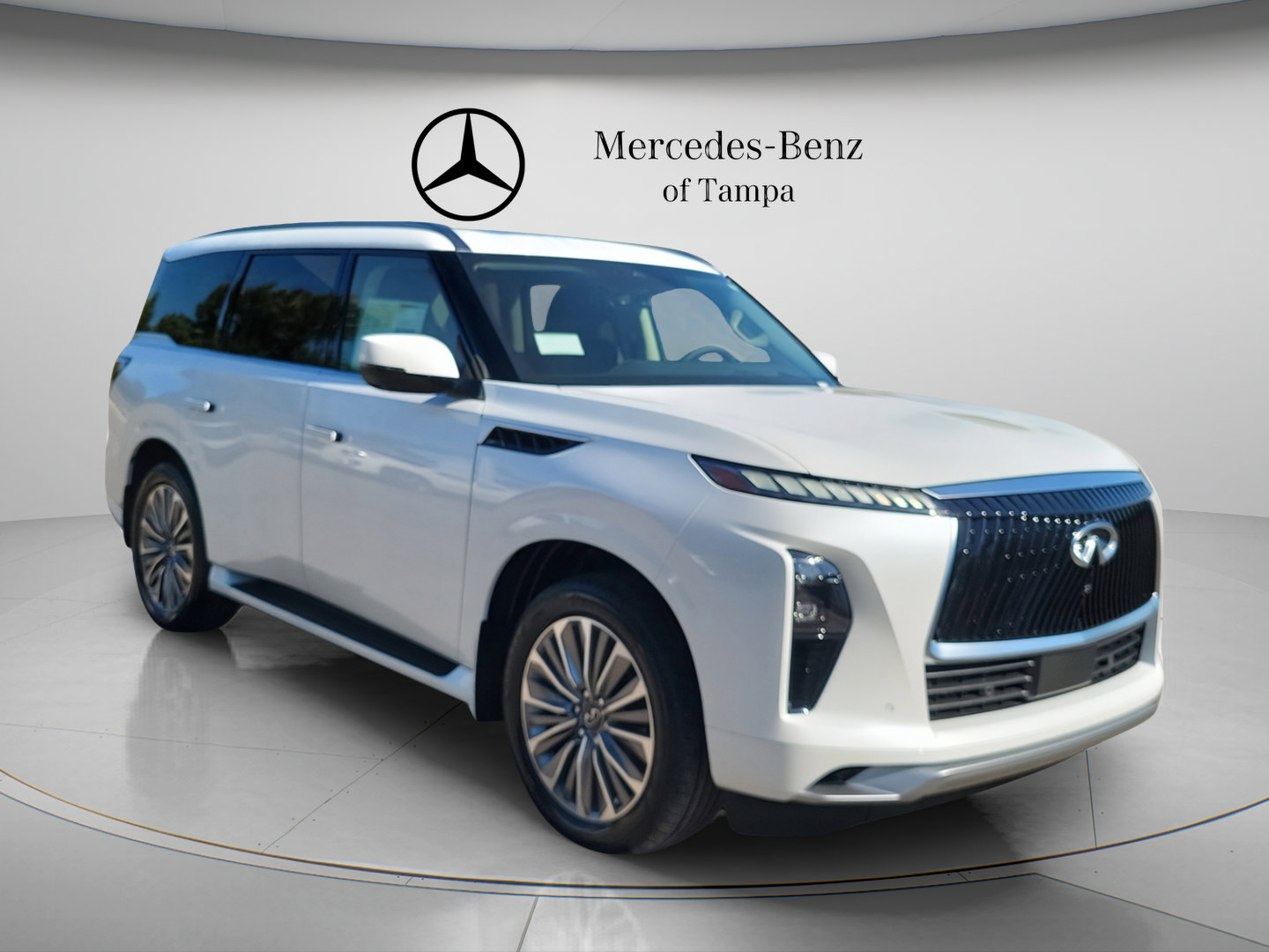 Used 2026 INFINITI QX80 Luxe w/ Cargo Package AWD/4WD image 4