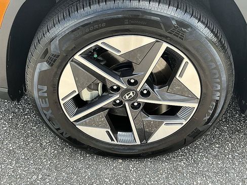 Used 2025 Hyundai Tucson SEL FWD image 8