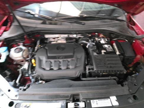 Used 2019 Volkswagen Tiguan SE image 16