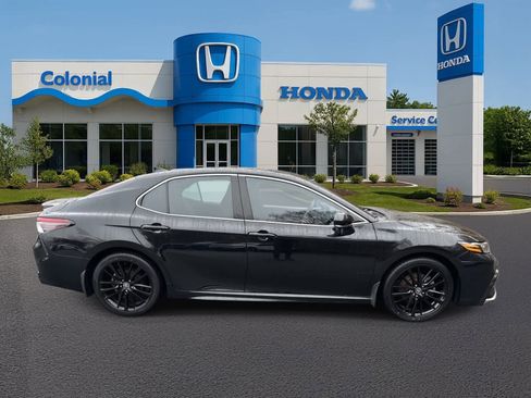 Used 2022 Toyota Camry XSE w/ Navigation Package image 8