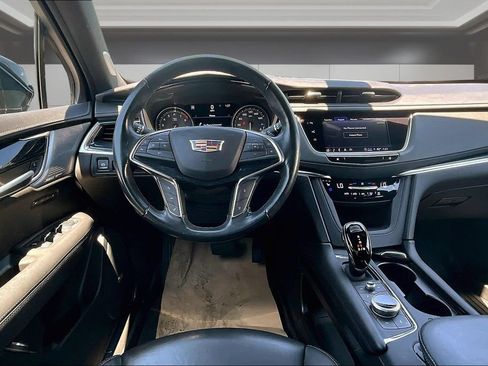 Certified 2023 Cadillac XT5 Premium Luxury w/ Technology Package AWD/4WD image 8
