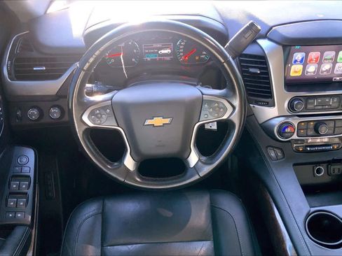 Used 2019 Chevrolet Suburban LT AWD/4WD image 6