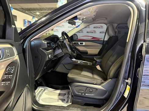 Used 2020 Ford Explorer XLT w/ Comfort Package AWD/4WD image 27