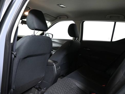 Used 2023 Nissan Kicks SV FWD image 7