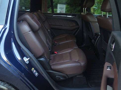 Used 2016 Mercedes-Benz GL 450 4MATIC image 13