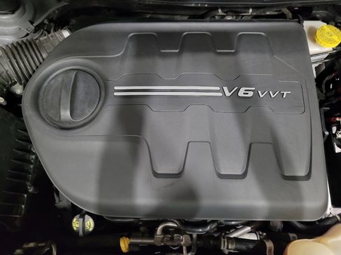 Used 2020 Jeep Cherokee Limited AWD/4WD image 30