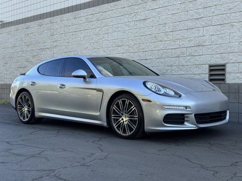 Used 2016 Porsche Panamera Edition image 17