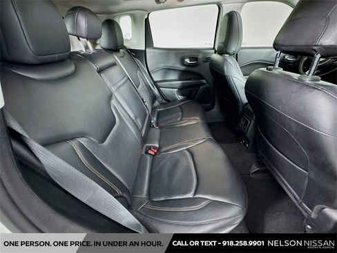 Used 2017 Jeep Compass Limited image 28