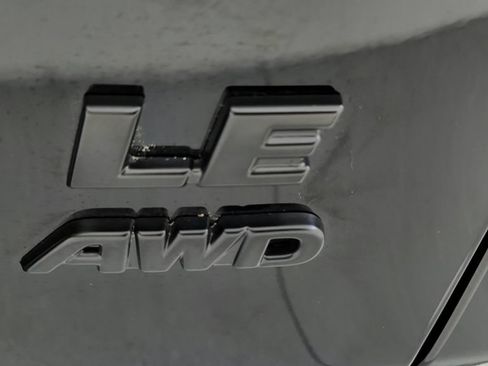Used 2025 Toyota RAV4 LE AWD/4WD image 22