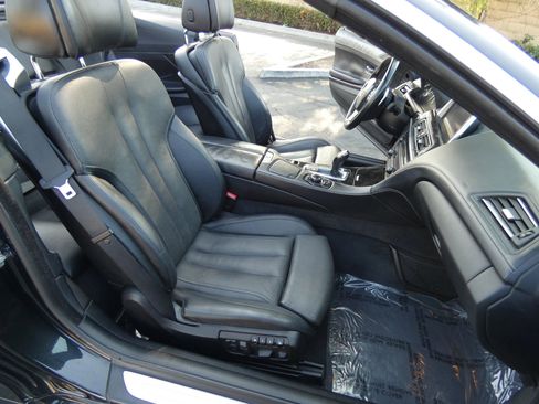 Used 2012 BMW 650i Convertible image 32