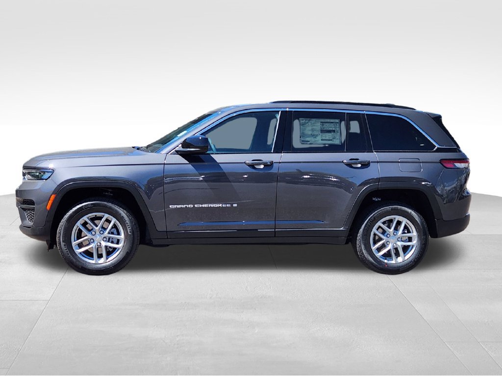New 2026 Jeep Grand Cherokee Laredo X AWD/4WD image 7