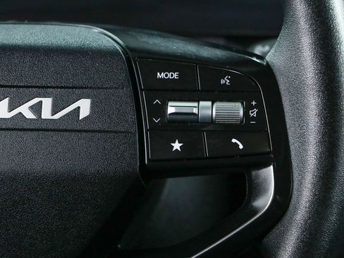 Used 2025 Kia K4 FWD image 14