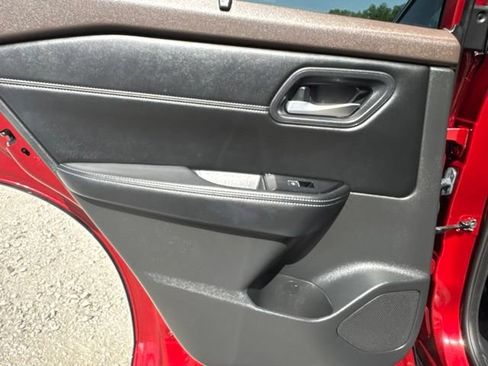 Used 2023 Nissan Rogue SL w/ SL Premium Package FWD image 22
