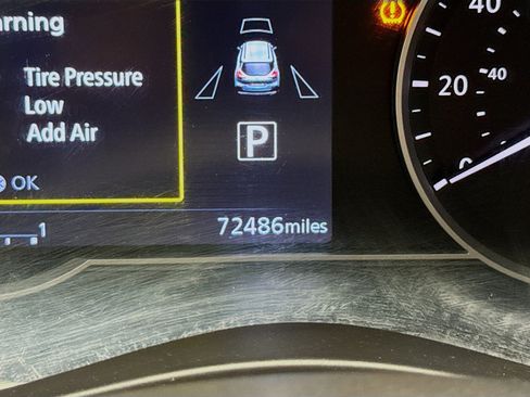 Used 2019 Nissan Kicks SV image 8