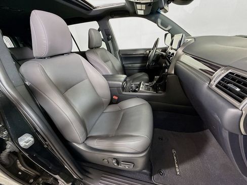Certified 2023 Lexus GX 460 Premium w/ Premium Package AWD/4WD image 29