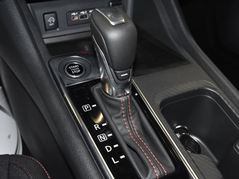 New 2025 Nissan Sentra SR w/ Midnight Edition image 12