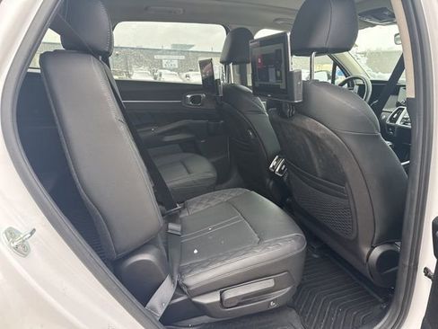 Used 2022 Kia Sorento SX Prestige AWD/4WD image 23