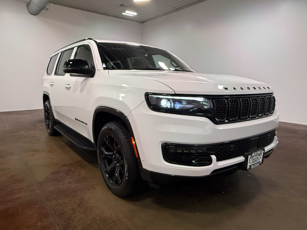 Used 2024 Jeep Wagoneer Series II AWD/4WD image 30