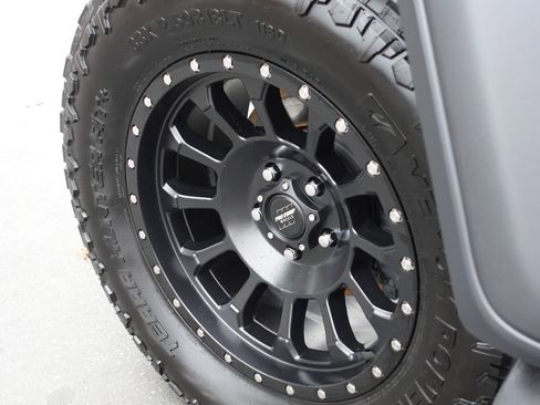 Used 2019 Jeep Wrangler Unlimited Rubicon image 12