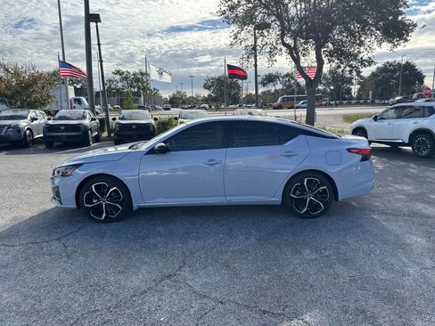 New 2025 Nissan Altima 2.5 SR image 10