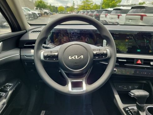 New 2026 Kia K5 LXS FWD image 9