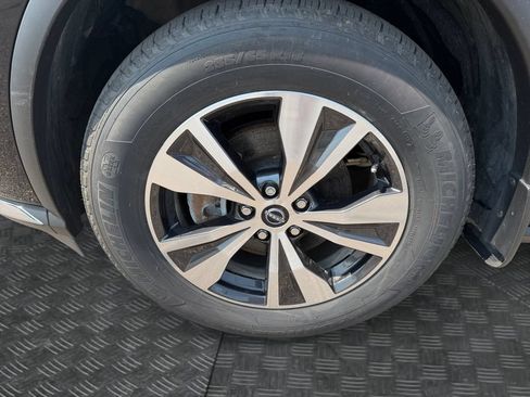Used 2024 Nissan Murano SV AWD/4WD image 14