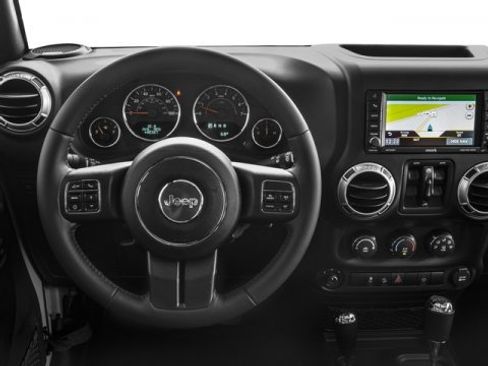 Used 2016 Jeep Wrangler Unlimited Rubicon w/ Dual Top Group image 10