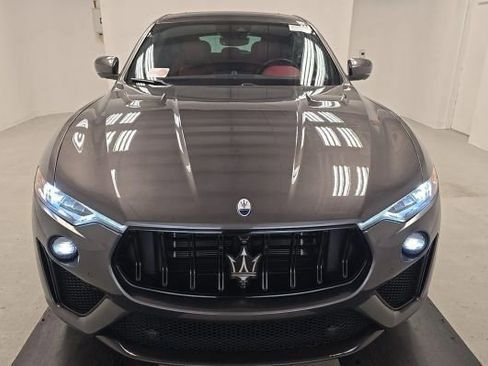 Used 2022 Maserati Levante Trofeo AWD/4WD image 7