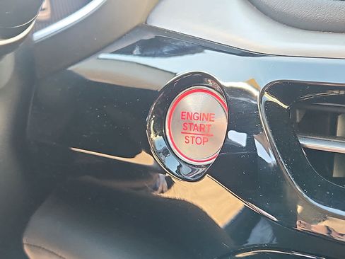 Certified 2025 Acura MDX w/Technology Package image 27