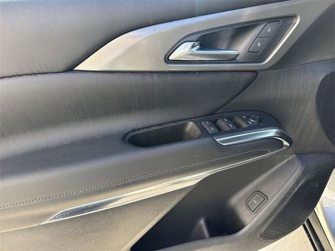 Used 2024 Chevrolet Traverse LT image 20