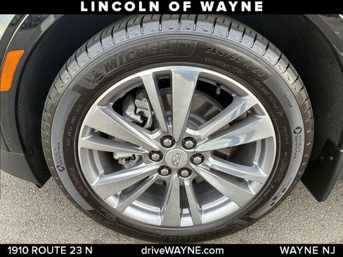 Used 2025 Cadillac XT5 Premium Luxury w/ Technology Package AWD/4WD image 26