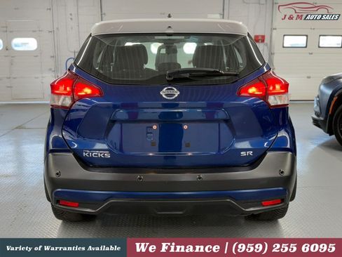 Used 2020 Nissan Kicks SR FWD image 9