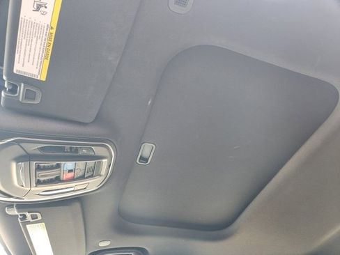 Used 2025 Jeep Grand Cherokee L Laredo image 25