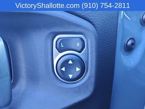 Used 2025 Jeep Wrangler Unlimited Sahara AWD/4WD image 18