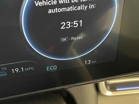 New 2025 Hyundai Elantra Limited image 21