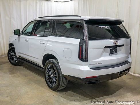 Certified 2025 Cadillac Escalade Sport Platinum w/ LPO, Floor Liner Package image 7