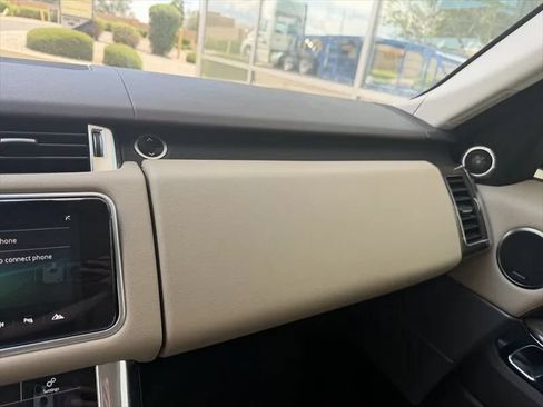 Used 2018 Land Rover Range Rover Sport HSE AWD/4WD image 28
