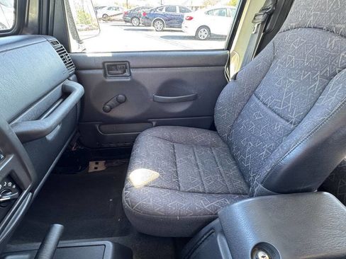 Used 2001 Jeep Wrangler Sport image 9