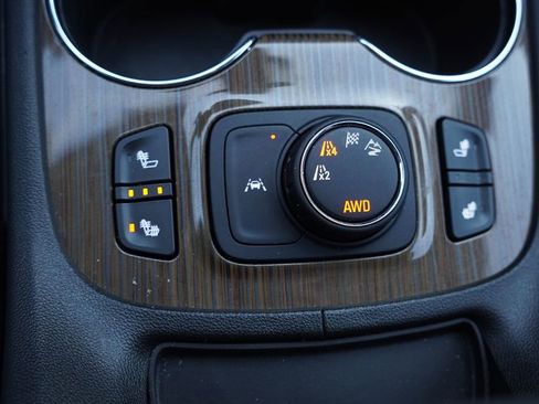 Certified 2023 GMC Acadia SLE w/ Driver Convenience Package image 30