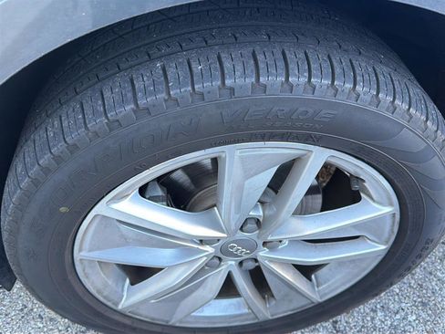 Used 2017 Audi Q3 2.0T Premium w/ Convenience Package image 40