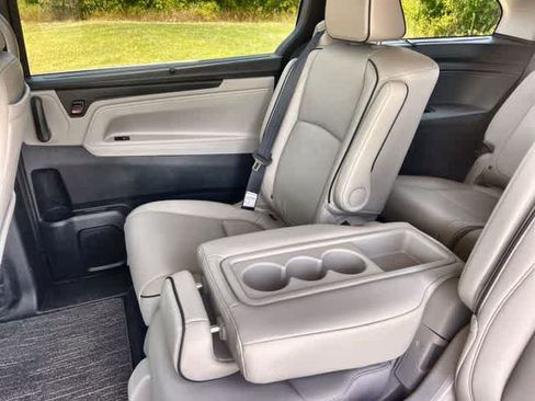 Used 2026 Honda Odyssey Touring image 14