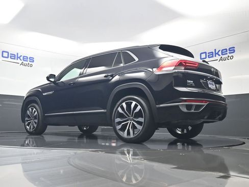 Used 2022 Volkswagen Atlas Cross Sport SEL Premium R-Line AWD/4WD image 45