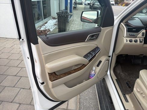 Used 2016 GMC Yukon Denali w/ Open Road Package image 11