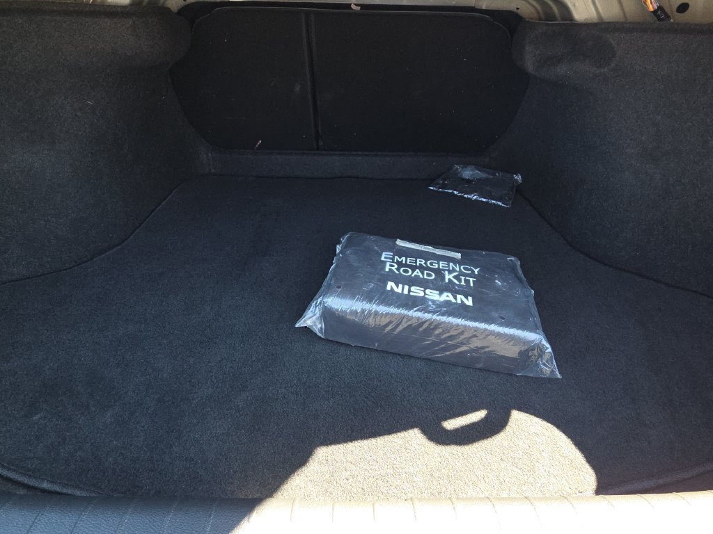 Used 2024 Nissan Sentra SR w/ SR Premium Package FWD image 33