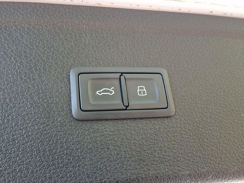 Used 2019 Audi Q5 2.0T Premium Plus w/ Premium Plus Package AWD/4WD image 31